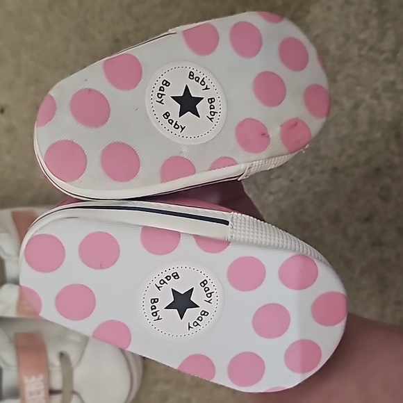 2 sets of baby sneakers pink converse style size 2 and bebe baby size 3-4 - Picture 3 of 6
